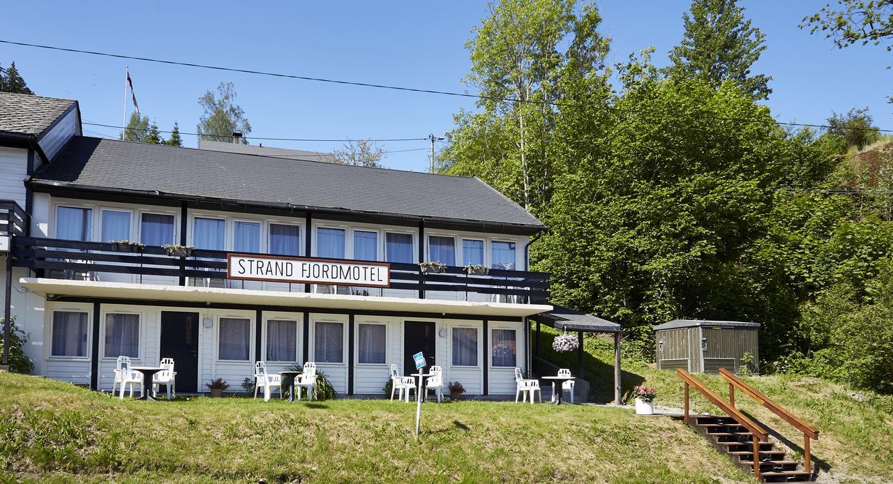 Strand Fjordmotel อุลวิค ภายนอก รูปภาพ